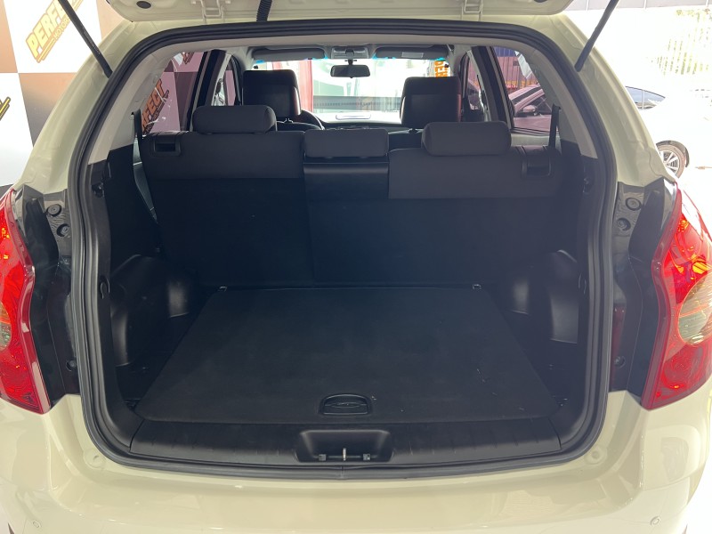 KORANDO 2.0 GL 4X4 16V TURBO DIESEL 4P AUTOMÁTICO - 2012 - PORTãO