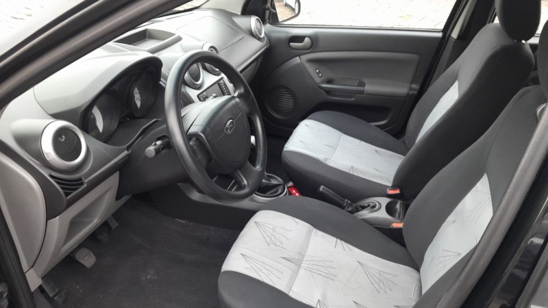 FIESTA 1.6 MPI CLASS HATCH 8V FLEX 4P MANUAL - 2009 - FARROUPILHA