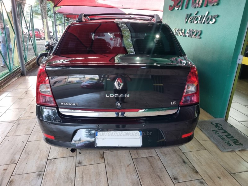 LOGAN 1.6 EXPRESSION 8V FLEX 4P MANUAL - 2013 - DOIS IRMãOS