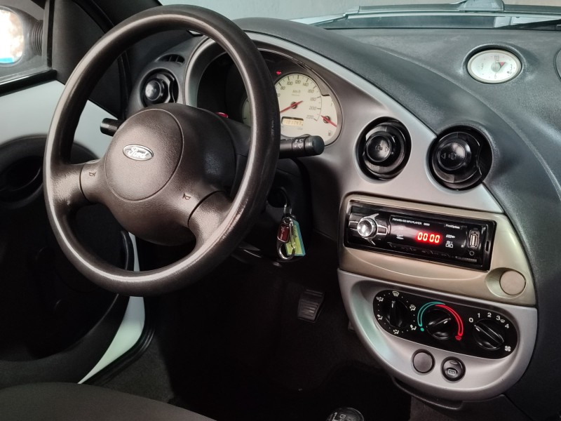KA 1.0 MPI GL 8V GASOLINA 2P MANUAL - 2005 - CAXIAS DO SUL