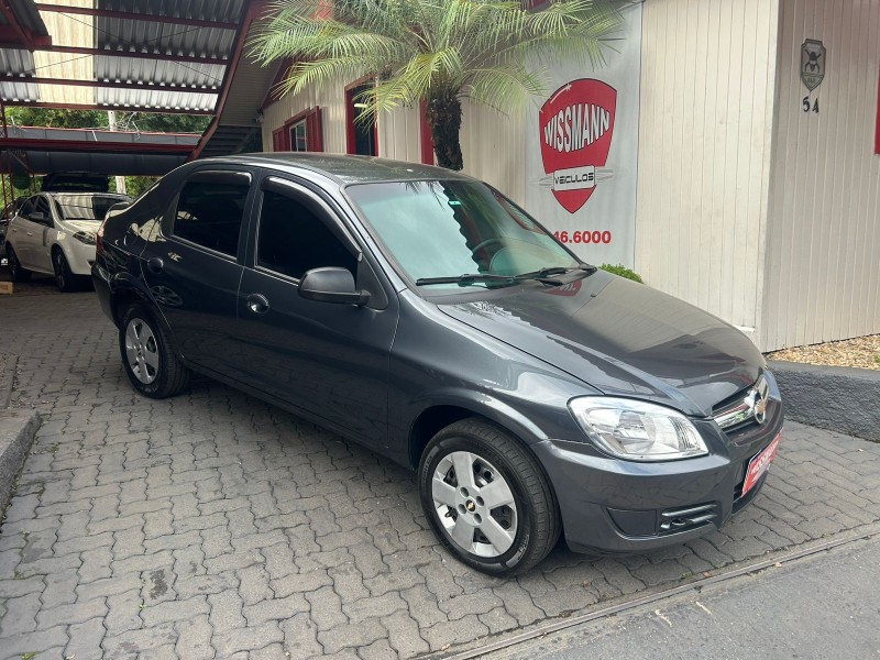 prisma 1.4 mpfi maxx 8v flex 4p manual 2009 tres coroas