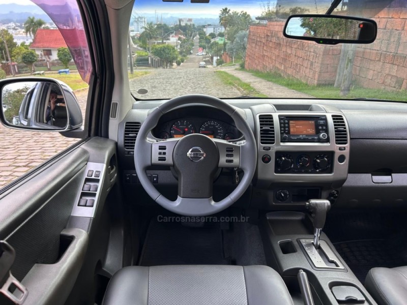 FRONTIER 2.5 LE 4X4 CD TURBO ELETRONIC DIESEL 4P MANUAL - 2013 - VENâNCIO AIRES