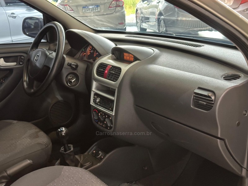 CORSA 1.4 MPFI PREMIUM SEDAN 8V FLEX 4P MANUAL - 2012 - NOVO HAMBURGO