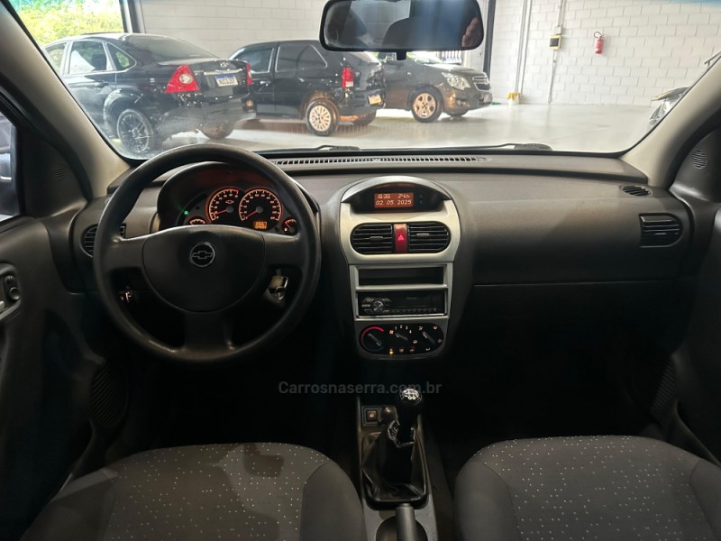 CORSA 1.4 MPFI PREMIUM SEDAN 8V FLEX 4P MANUAL - 2012 - NOVO HAMBURGO