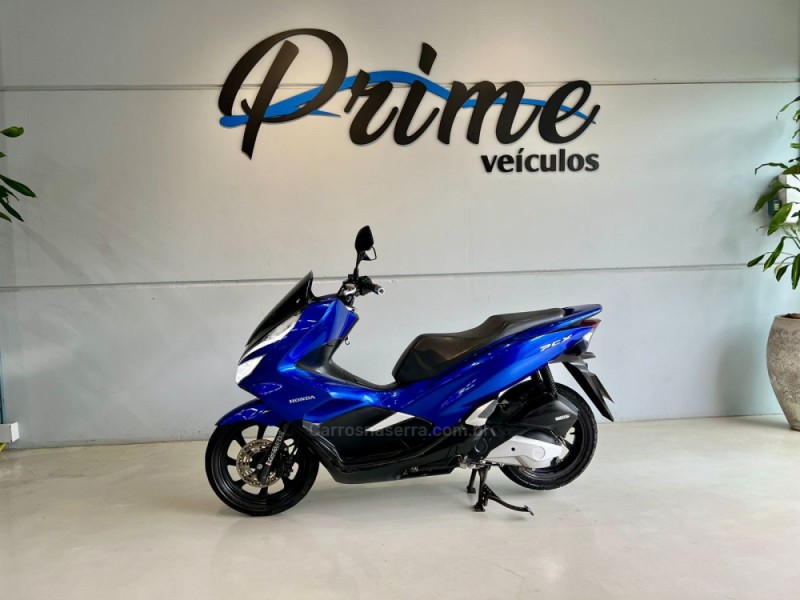 PCX DLX - 2022 - ESTâNCIA VELHA