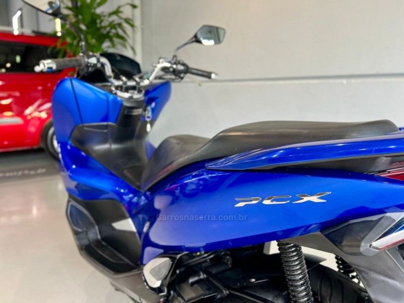 PCX DLX - 2022 - ESTâNCIA VELHA