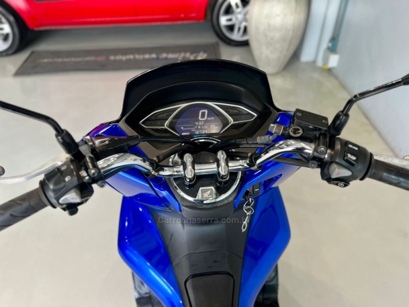 PCX DLX - 2022 - ESTâNCIA VELHA