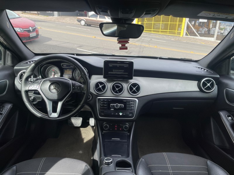 GLA 200 1.6 CGI ADVANCE 16V TURBO FLEX 4P AUTOMÁTICO - 2015 - CAXIAS DO SUL