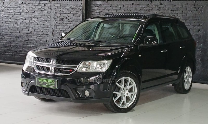 JOURNEY 3.6 RT V6 GASOLINA 4P AUTOMÁTICO - 2015 - CAXIAS DO SUL