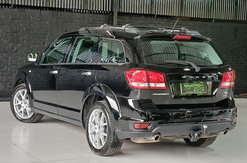 JOURNEY 3.6 RT V6 GASOLINA 4P AUTOMÁTICO - 2015 - CAXIAS DO SUL