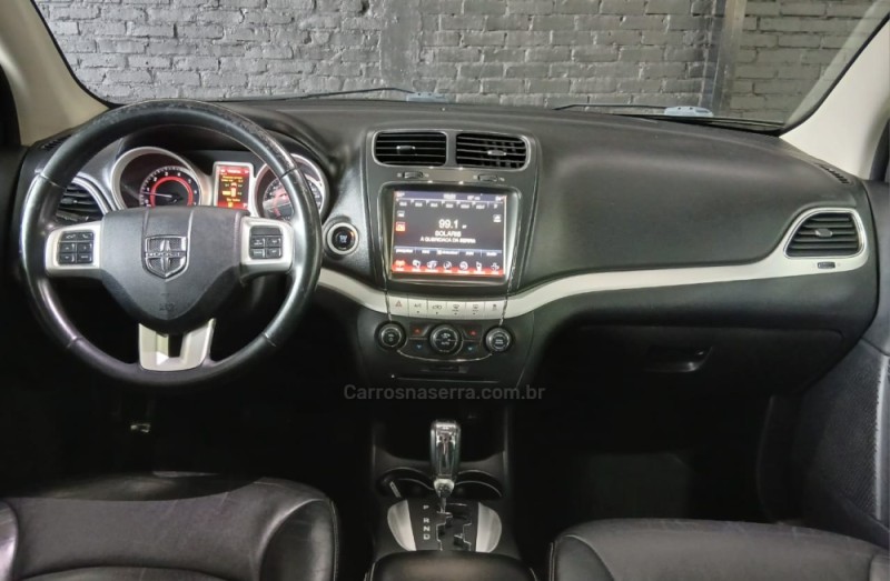 JOURNEY 3.6 RT V6 GASOLINA 4P AUTOMÁTICO - 2015 - CAXIAS DO SUL