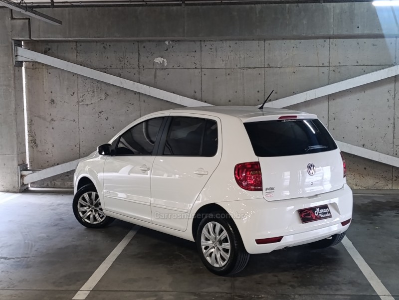 FOX 1.0 ITREND 8V FLEX 4P MANUAL - 2012 - CAXIAS DO SUL