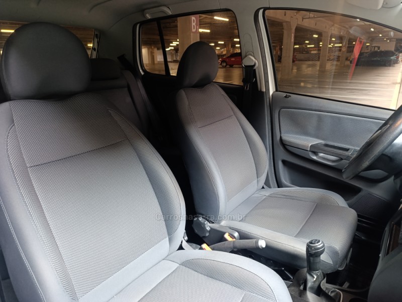 FOX 1.0 ITREND 8V FLEX 4P MANUAL - 2012 - CAXIAS DO SUL