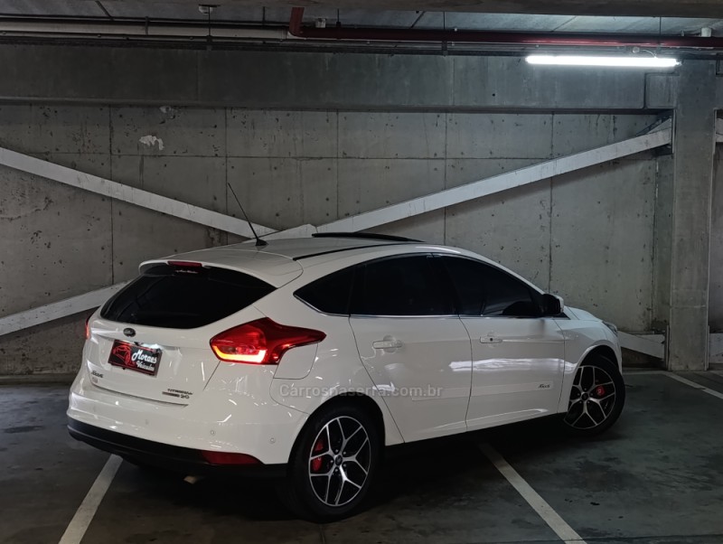 FOCUS 2.0 TITANIUM PLUS HATCH 16V FLEX 4P AUTO - 2016 - CAXIAS DO SUL