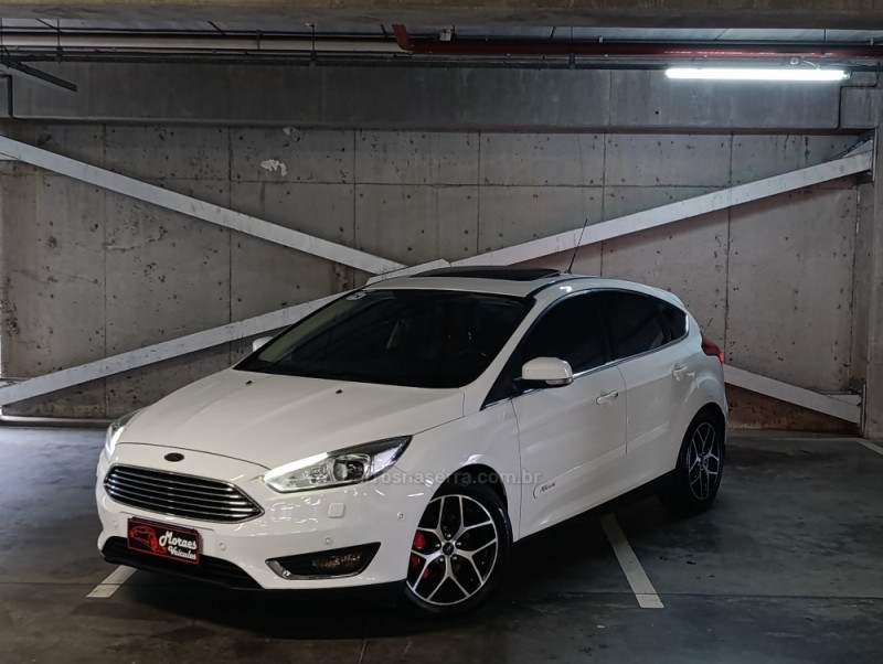 focus 2.0 titanium plus hatch 16v flex 4p auto 2016 caxias do sul