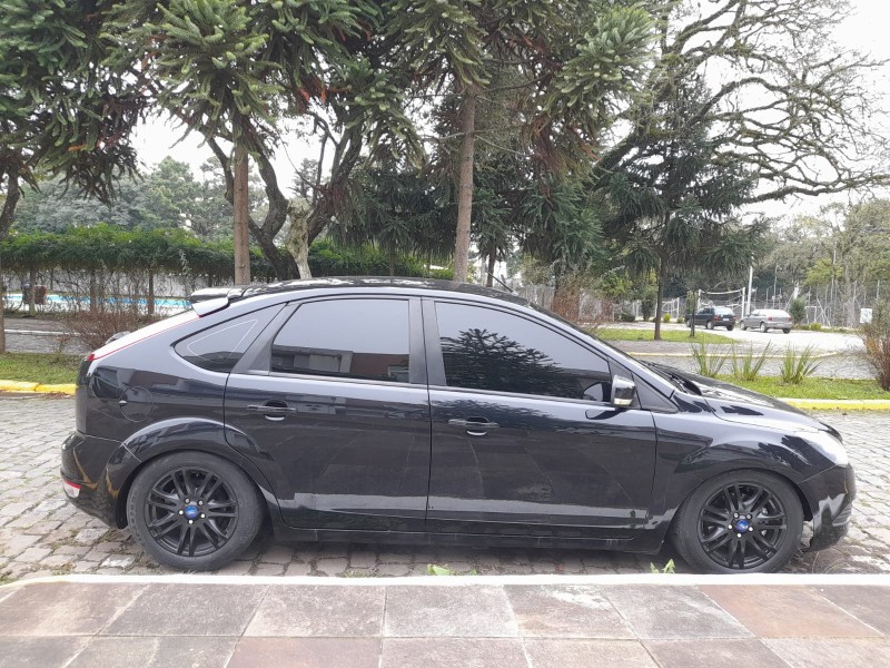 FOCUS 1.6 GLX 16V FLEX 4P MANUAL - 2012 - FARROUPILHA