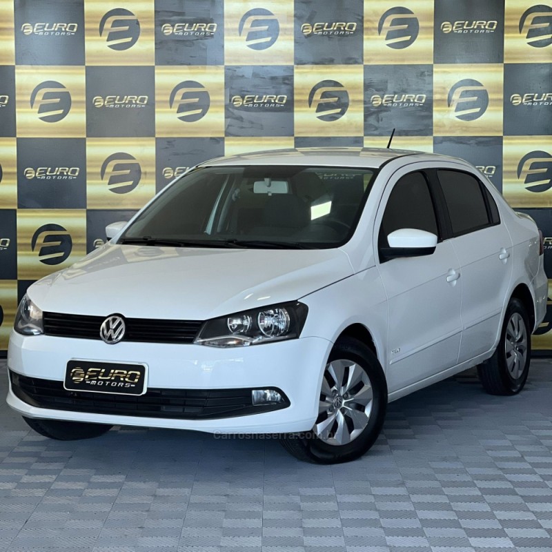 VOYAGE 1.0 MI 8V FLEX 4P MANUAL - 2013 - PORTãO