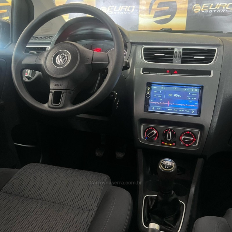 FOX 1.0 MI 8V FLEX 2P MANUAL - 2014 - PORTãO