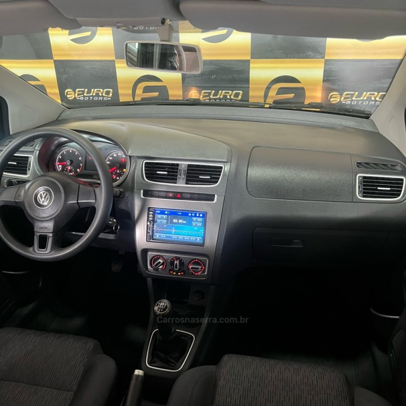 FOX 1.0 MI 8V FLEX 2P MANUAL - 2014 - PORTãO