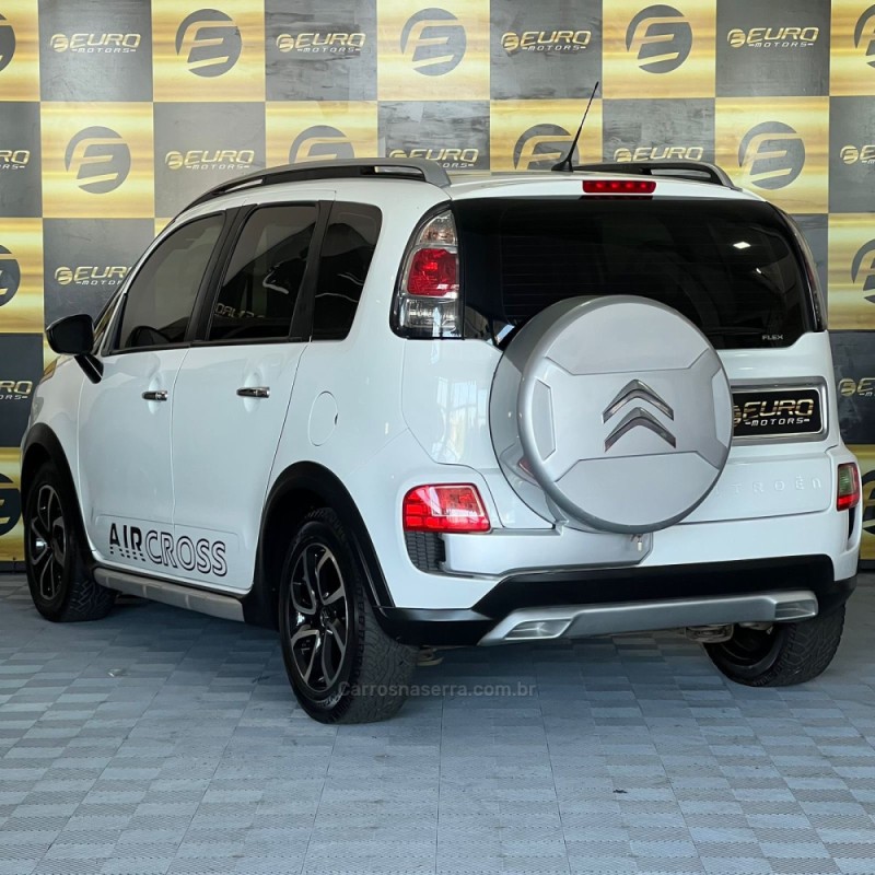 C3 AIRCROSS 1.6 GLX 16V FLEX 4P MANUAL - 2011 - PORTãO