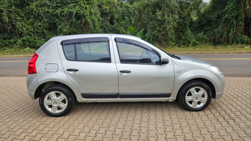SANDERO 1.6 EXPRESSION 8V FLEX 4P MANUAL - 2009 - IVOTI