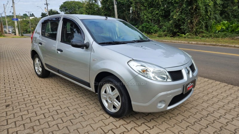 SANDERO 1.6 EXPRESSION 8V FLEX 4P MANUAL - 2009 - IVOTI