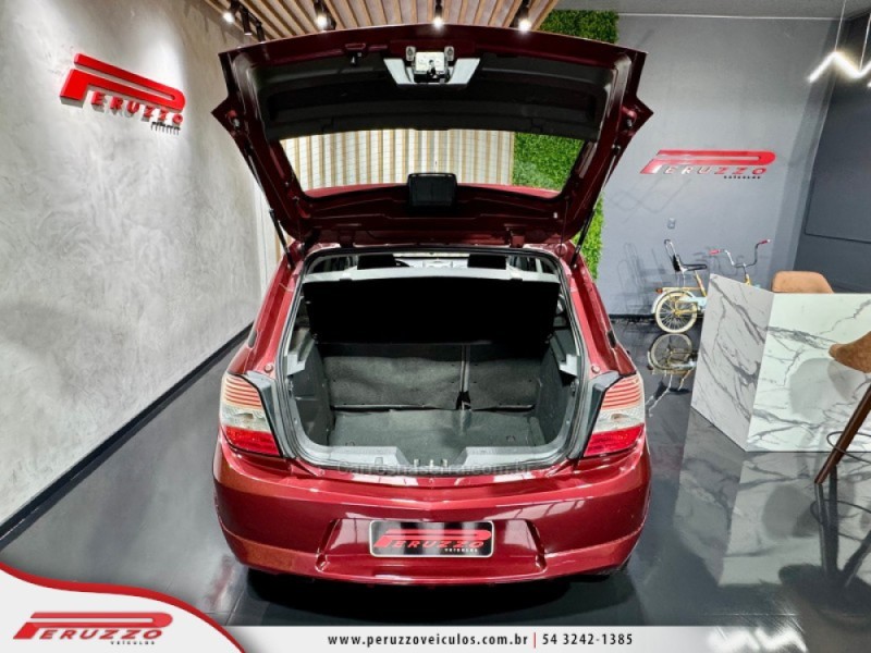 AGILE 1.4 MPFI LTZ 8V FLEX 4P MANUAL - 2011 - NOVA PRATA
