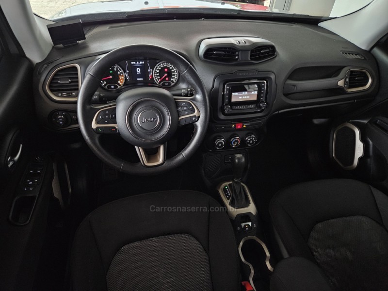 RENEGADE 1.8 16V FLEX SPORT 4P AUTOMÁTICO - 2017 - TAPEJARA