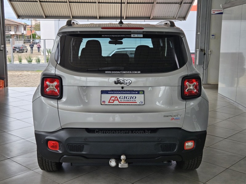 RENEGADE 1.8 16V FLEX SPORT 4P AUTOMÁTICO - 2017 - TAPEJARA