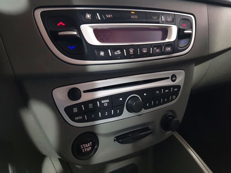 FLUENCE 2.0 PRIVILÉGE 16V FLEX 4P AUTOMÁTICO - 2013 - CAXIAS DO SUL