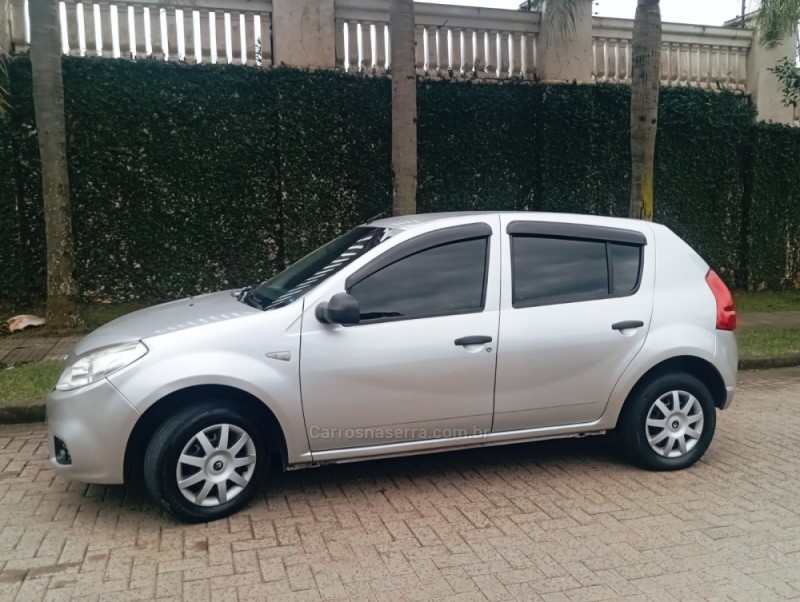 SANDERO 1.0 AUTHENTIQUE 16V FLEX 4P MANUAL - 2013 - CAXIAS DO SUL