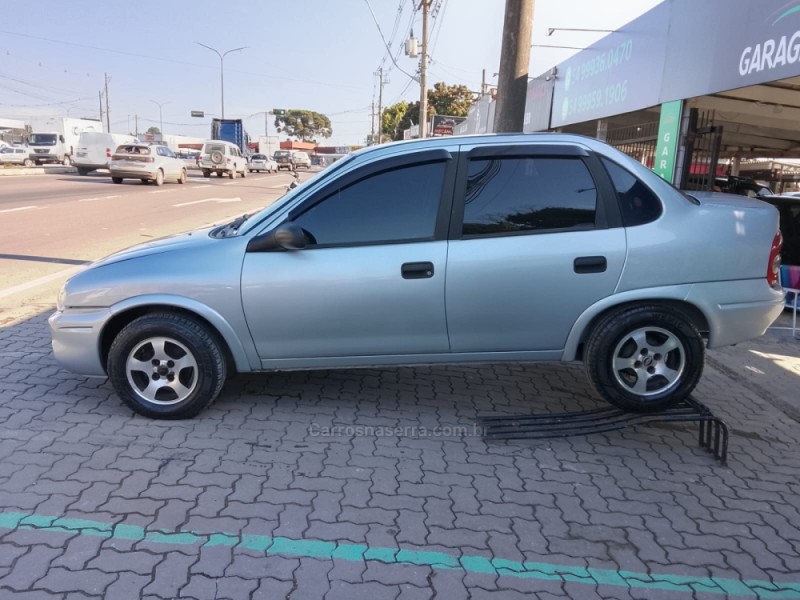 CORSA 1.0 MPFI CLASSIC SEDAN 8V GASOLINA 4P MANUAL - 2010 - CAXIAS DO SUL