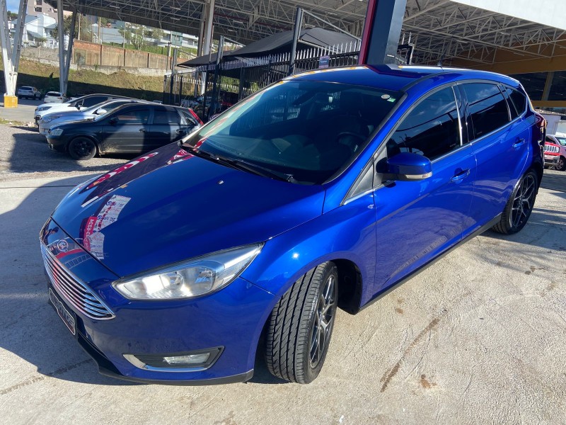 FOCUS 2.0 TITANIUM HATCH 16V FLEX 4P AUTOMÁTICO - 2016 - CAXIAS DO SUL