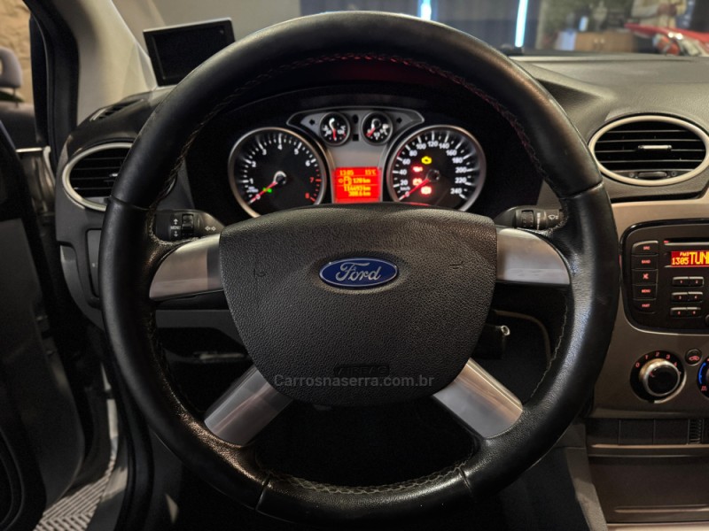 FOCUS 1.6 SE 16V FLEX 4P MANUAL - 2013 - FARROUPILHA