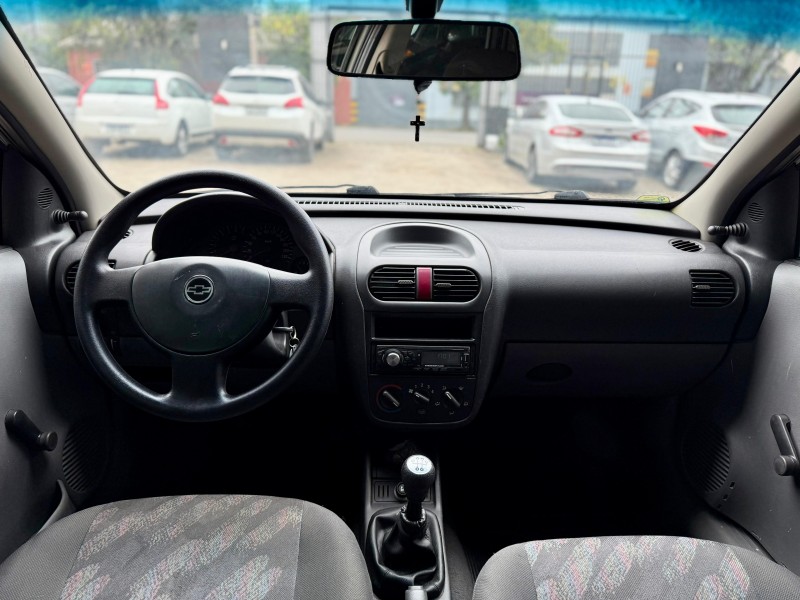 CORSA 1.0 MPFI 8V GASOLINA 4P MANUAL - 2002 - CAXIAS DO SUL