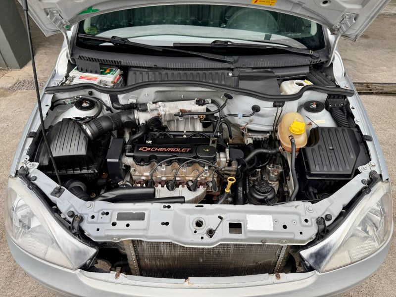 CORSA 1.0 MPFI 8V GASOLINA 4P MANUAL - 2002 - CAXIAS DO SUL