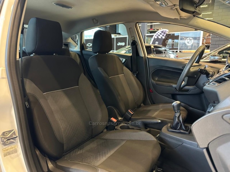 FIESTA 1.6 SE STYLE HATCH 16V FLEX 4P MANUAL - 2018 - CAXIAS DO SUL