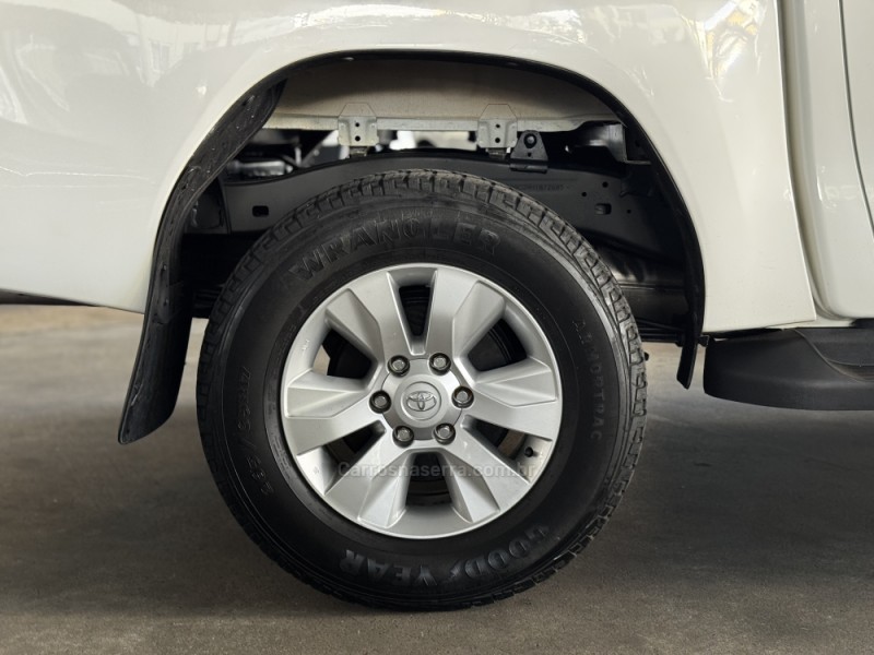 HILUX 2.8 4X4 CD 8V DIESEL 4P MANUAL - 2017 - CAXIAS DO SUL