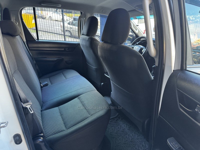 HILUX 2.8 4X4 CD 8V DIESEL 4P MANUAL - 2017 - CAXIAS DO SUL