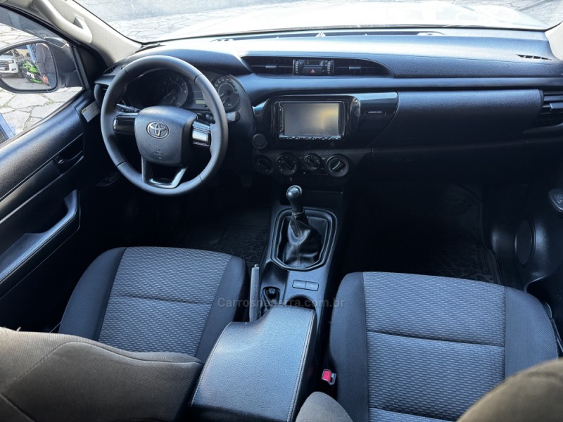 HILUX 2.8 4X4 CD 8V DIESEL 4P MANUAL - 2017 - CAXIAS DO SUL