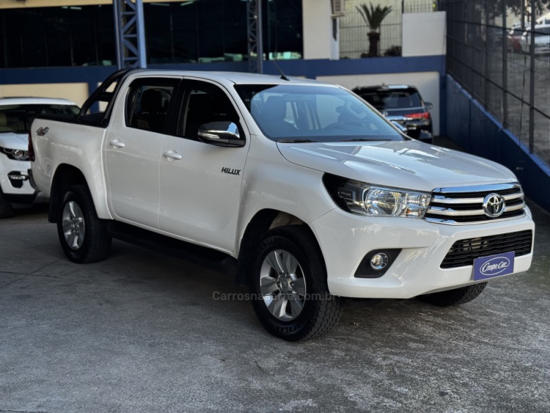 HILUX 2.8 4X4 CD 8V DIESEL 4P MANUAL - 2017 - CAXIAS DO SUL