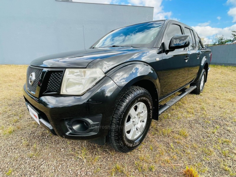 FRONTIER 2.5 SE 4X4 CD TURBO ELETRONIC DIESEL 4P MANUAL - 2014 - CAMPO BOM
