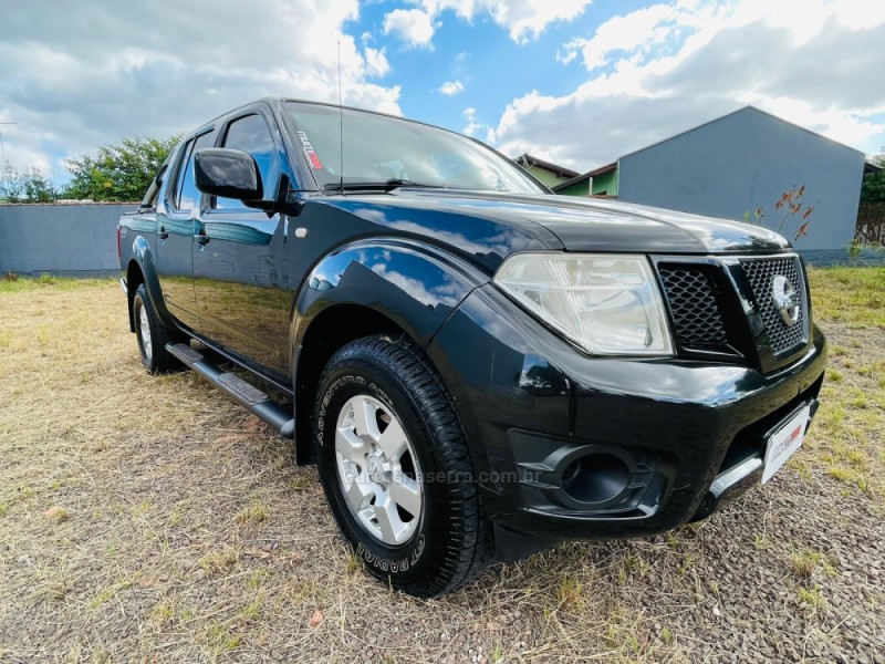 FRONTIER 2.5 SE 4X4 CD TURBO ELETRONIC DIESEL 4P MANUAL - 2014 - CAMPO BOM