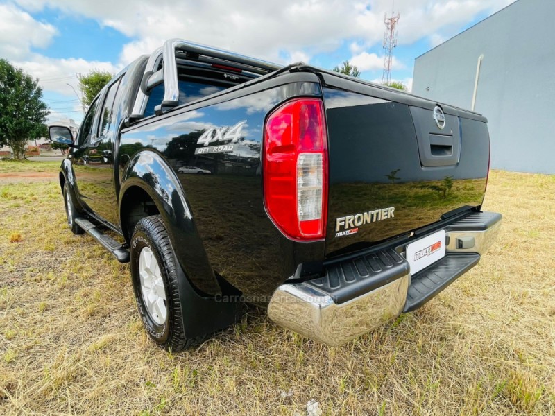 FRONTIER 2.5 SE 4X4 CD TURBO ELETRONIC DIESEL 4P MANUAL - 2014 - CAMPO BOM