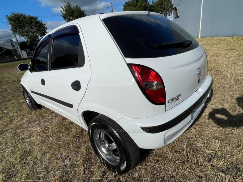 CELTA 1.0 MPFI SPIRIT 8V FLEX 4P MANUAL - 2006 - CAMPO BOM