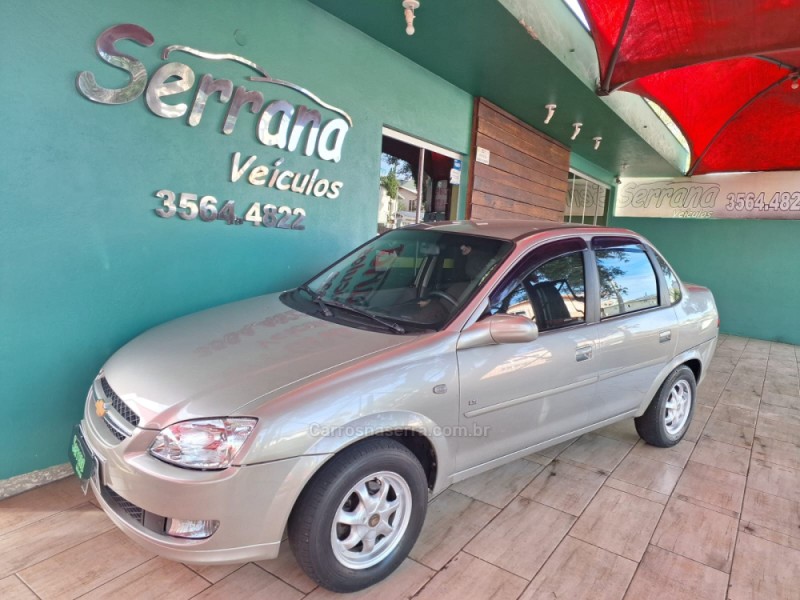CLASSIC 1.0 MPFI LS 8V FLEX 4P MANUAL
