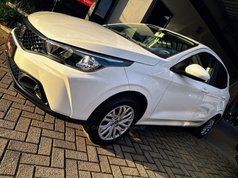 ARGO 1.0 DRIVE 6V FLEX 4P MANUAL - 2023 - TRêS COROAS