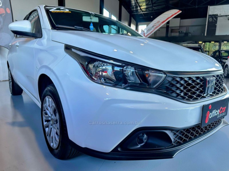 ARGO 1.0 DRIVE 6V FLEX 4P MANUAL - 2023 - TRêS COROAS