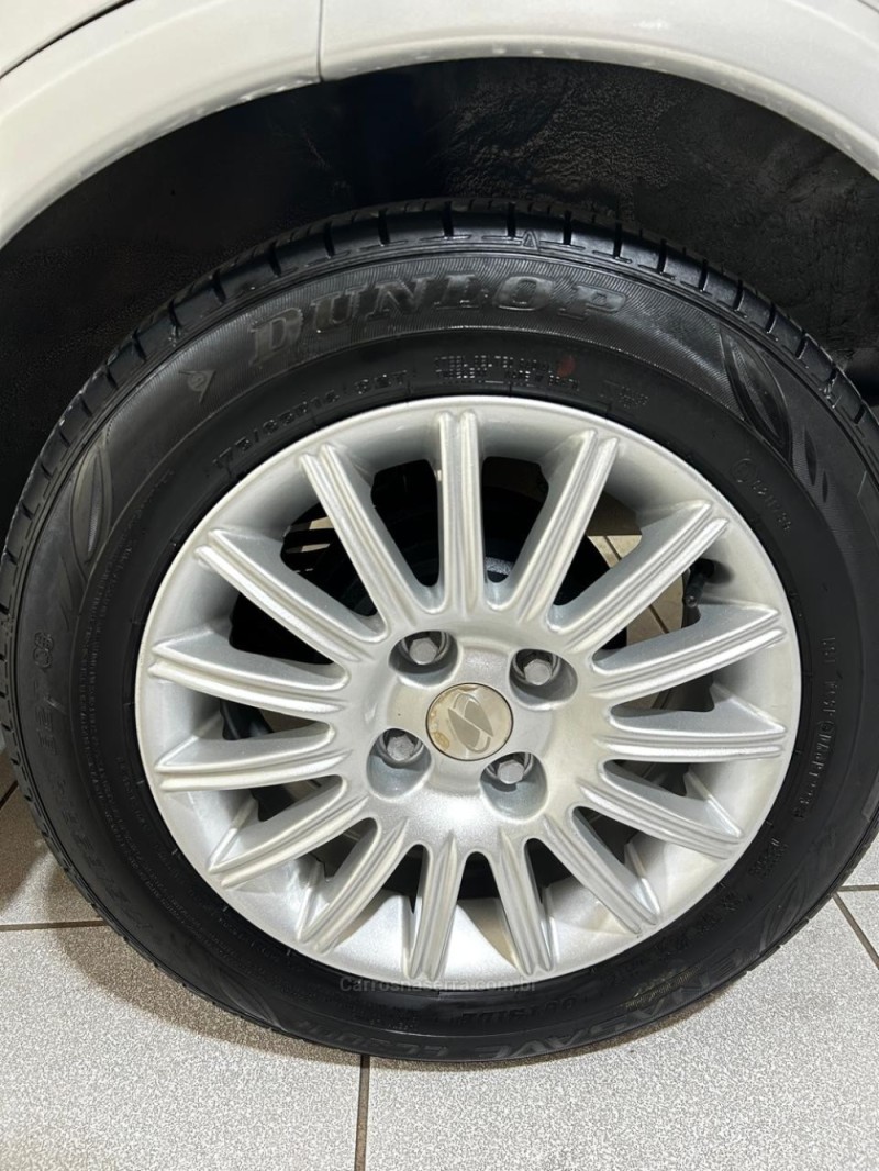 CORSA 1.8 MPFI SEDAN 8V GASOLINA 4P MANUAL - 2003 - CAXIAS DO SUL