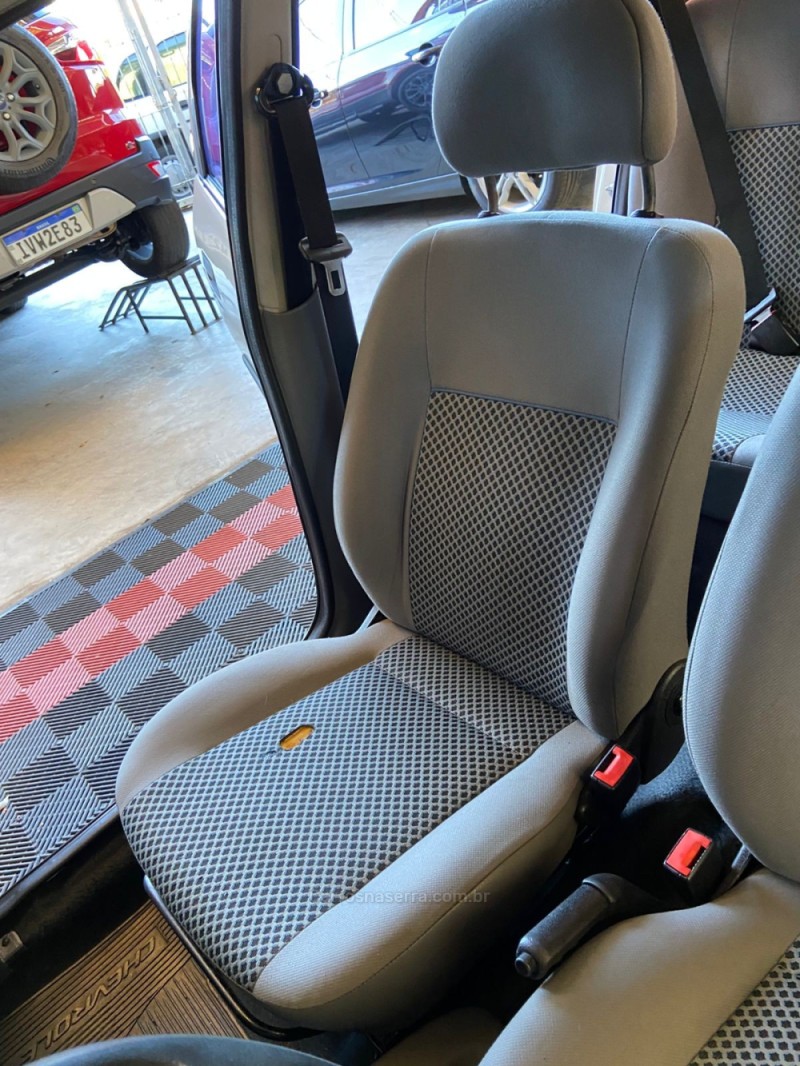 CORSA 1.0 MPFI CLASSIC SEDAN LIFE 8V FLEX 4P MANUAL - 2010 - CAXIAS DO SUL